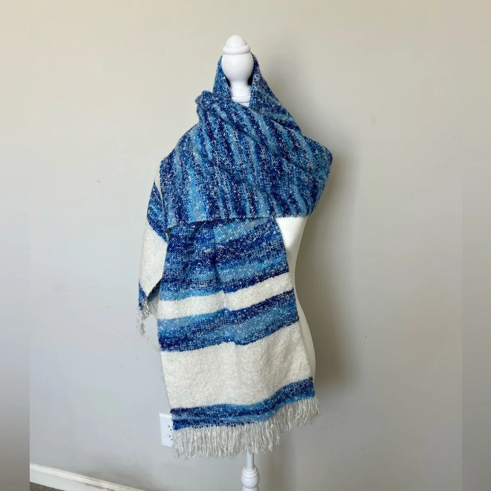 🍭 INC International Concepts Blue Knit Chenille Striped Blanket Wrap Scarf